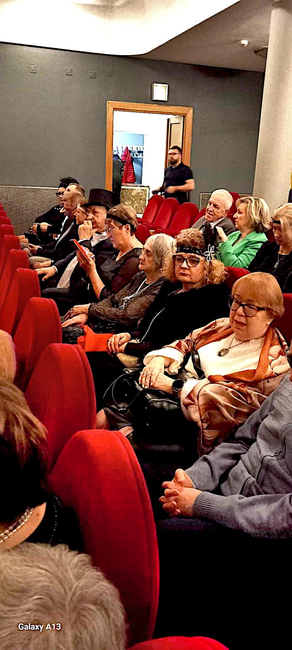 SYLWESTROWY WYJAZD DO TEATRU ZAGŁĘBIA W SOSNOWCU 31.12.2024 - obrazek 6