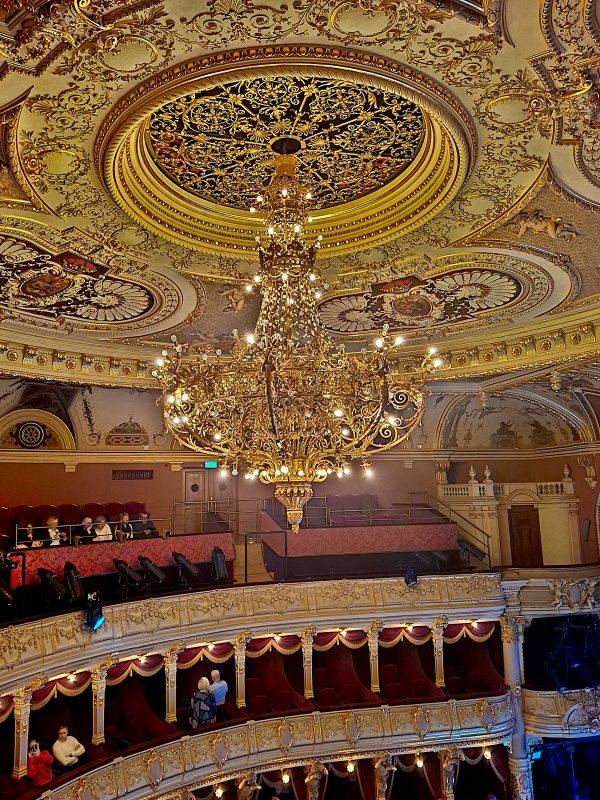 Wyjazd do Teatru im. Juliusza Słowackiego w Krakowie.  „Serce ze szkła. Musical ZEN”. 22.02.2025 - obrazek 76